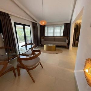 Signature Superior Garden